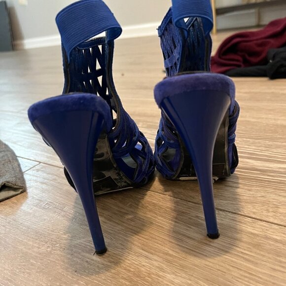 STEVE MADDEN Bratt Cut Out Suede Stilettos 6 Cobalt Blue 5.5" Heel Slingback - Picture 5 of 8